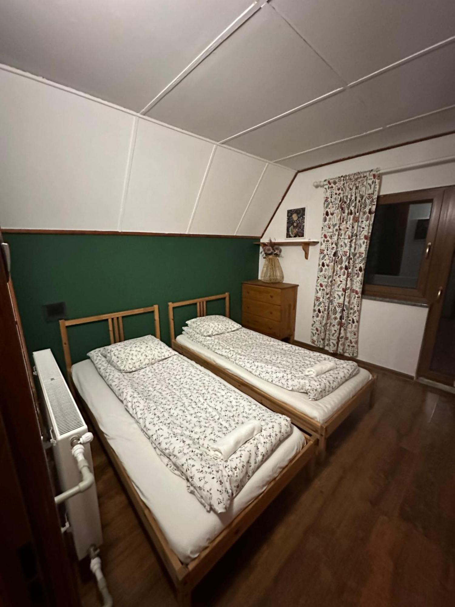 Jozka Chata Max 15 Os Sauna Jacuzzi Porabka ภายนอก รูปภาพ